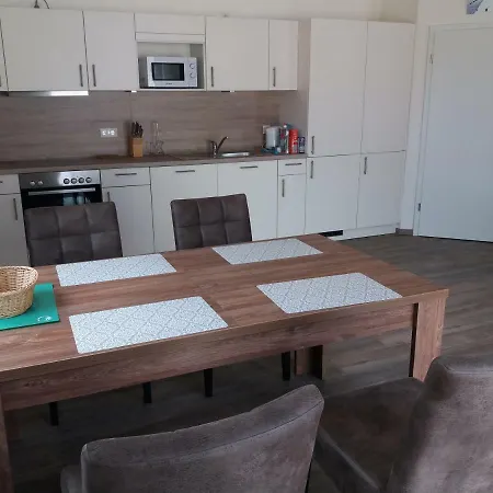 Tatil Evi Stoerti 11 *